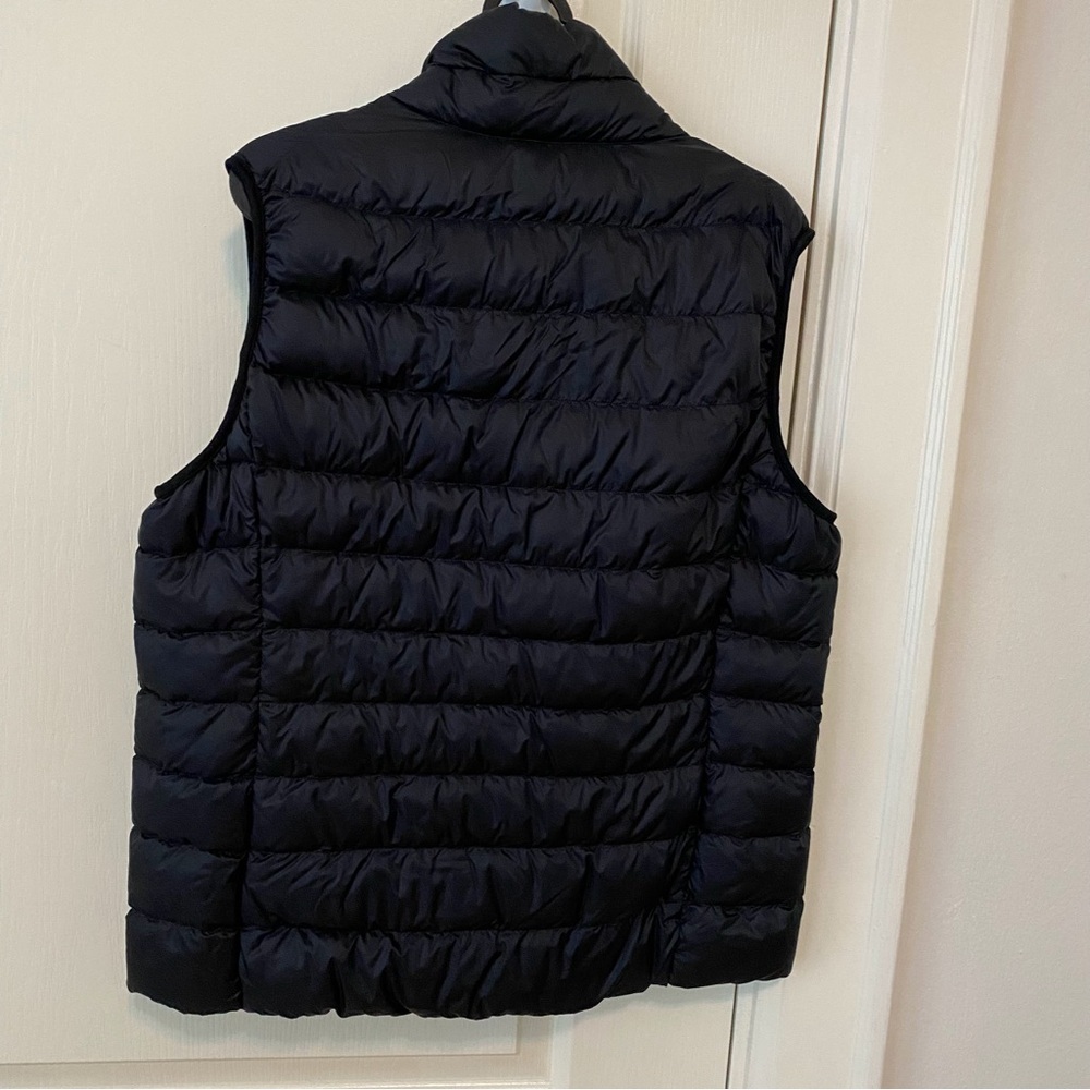 Uniqlo Black Light Weight Water Resistant Down Filled Puffer Quilted Vest XL - Picture 7 of 10